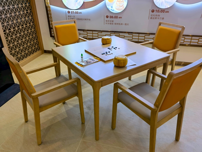 棋（qí）牌（pái）桌.jpg