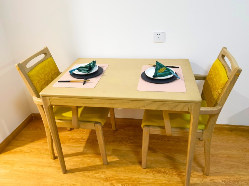 1630057027563644.jpg 餐桌椅.jpg