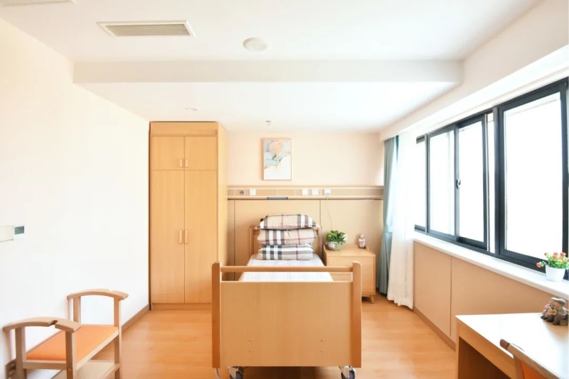 1691224451651220.jpg 單(dān)人間(jiān).jpg